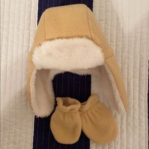 Hudson baby hat and mittens